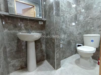 Apartamento de 2 alcobas en arriendo en La América, Medellín, 98 m² · foto 8 de 13