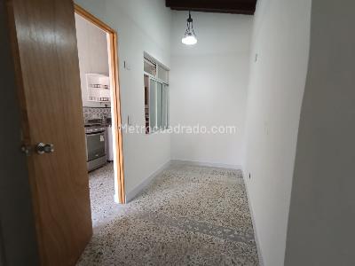 Apartamento de 2 alcobas en arriendo en La América, Medellín, 98 m² · foto 11 de 13
