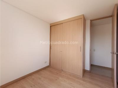 Apartamento de 3 alcobas en venta en Vegas De San Jose, Sabaneta, 72 m² · foto 6 de 11