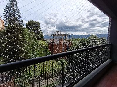 Apartamento de 2 alcobas en arriendo en El Tesoro, Medellín, 101 m² · foto 1 de 11