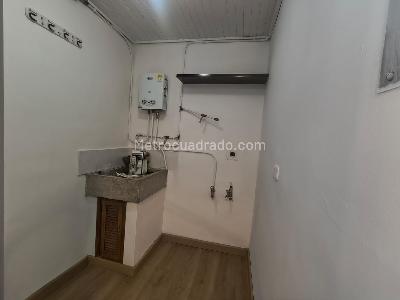 Apartamento de 2 alcobas en arriendo en El Tesoro, Medellín, 101 m² · foto 5 de 11