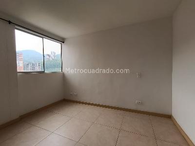 Apartamento de 3 alcobas en arriendo en Vereda Cañaveralejo, Sabaneta, 75 m² · foto 2 de 15