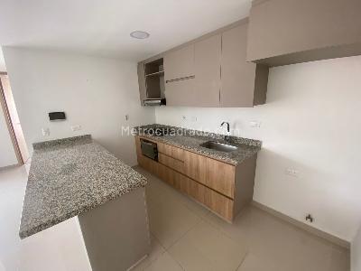 Apartamento de 2 alcobas en arriendo en Laureles Medellin, Medellín, 76 m² · foto 7 de 12