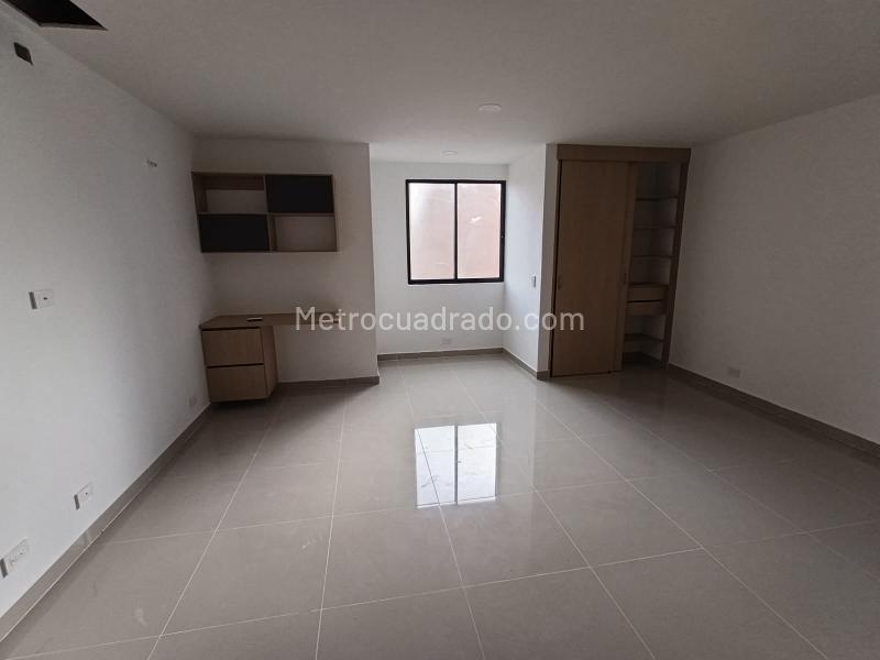 1BR Apartment in Laureles Medellin (31 m²) - 2