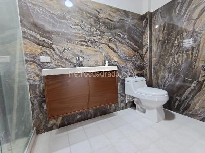 Casa de 3 alcobas en arriendo en Lorena, Medellín, 255 m² · foto 16 de 17