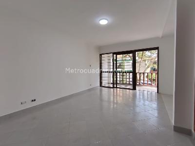 Casa de 3 alcobas en arriendo en Lorena, Medellín, 255 m² · foto 7 de 17