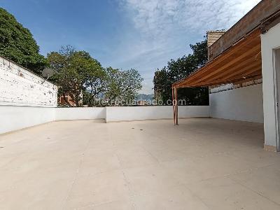 Casa de 3 alcobas en arriendo en Lorena, Medellín, 255 m² · foto 10 de 17