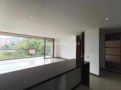Apartamento de 2 alcobas en arriendo en Altos Del Poblado Cola Del Zorro, Medellín, 145 m² · foto 5 de 15