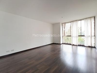 Apartamento de 2 alcobas en arriendo en Altos Del Poblado Cola Del Zorro, Medellín, 145 m² · foto 8 de 15