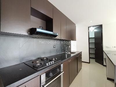 Apartamento de 2 alcobas en arriendo en Altos Del Poblado Cola Del Zorro, Medellín, 145 m² · foto 14 de 15