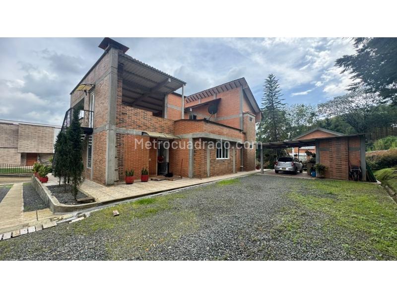Casa – Pereira - Más