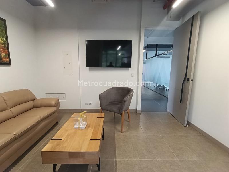 Oficina en Arriendo, Altos Del Poblado Cola Del Zorro, Medellín - Ansicht 2