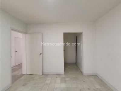 Casa de 4 alcobas en venta en Estadio, Medellín, 260 m² · foto 5 de 17