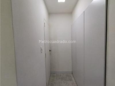 Casa de 4 alcobas en venta en Estadio, Medellín, 260 m² · foto 12 de 17