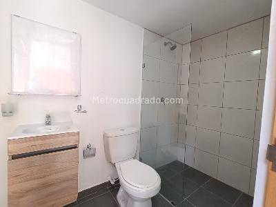 Apartamento de 2 alcobas en arriendo en Las Orquideas, Envigado, 65 m² · foto 8 de 11