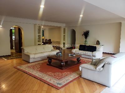 Apartamento de 3 alcobas en arriendo en Los Balsos, Medellín, 255 m² · foto 4 de 20