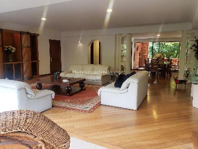 Apartamento de 3 alcobas en arriendo en Los Balsos, Medellín, 255 m² · foto 8 de 20