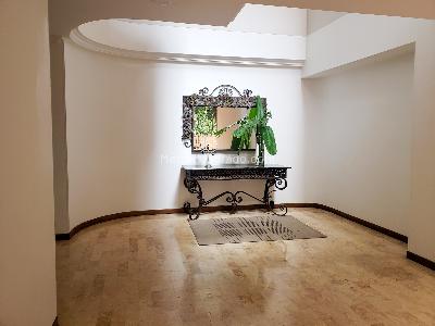 Apartamento de 3 alcobas en arriendo en Los Balsos, Medellín, 255 m² · foto 14 de 20