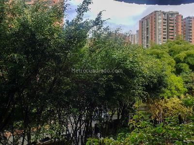 Apartamento de 3 alcobas en arriendo en Los Balsos, Medellín, 255 m² · foto 19 de 20
