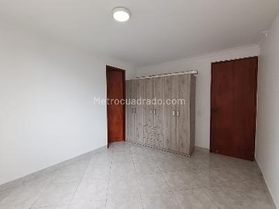 Apartamento de 2 alcobas en arriendo en Los Balsos, Medellín, 86 m² · foto 7 de 12