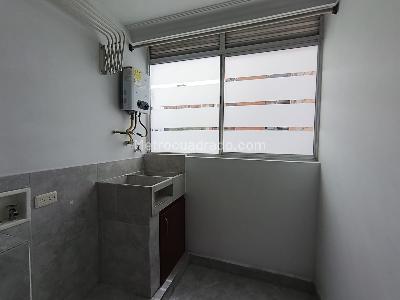 Apartamento de 2 alcobas en arriendo en Los Balsos, Medellín, 86 m² · foto 11 de 12