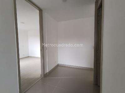 Apartamento de 3 alcobas en arriendo en Prados De Sabaneta, Sabaneta, 84 m² · foto 8 de 20
