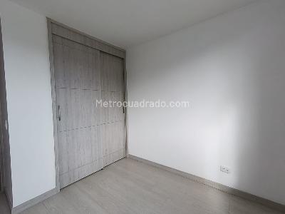 Apartamento de 3 alcobas en arriendo en Prados De Sabaneta, Sabaneta, 84 m² · foto 9 de 20