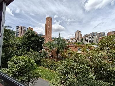 Apartamento de 2 alcobas en arriendo en Los Balsos, Medellín, 54 m² · foto 1 de 10