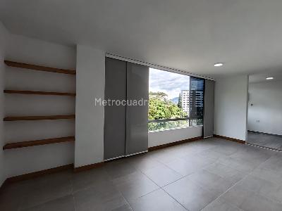 Apartamento de 2 alcobas en arriendo en Los Balsos, Medellín, 54 m² · foto 5 de 10