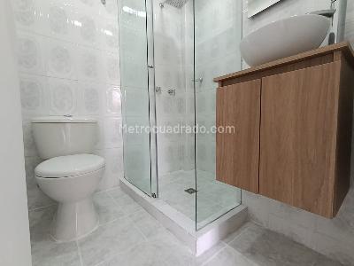 Apartamento de 2 alcobas en arriendo en Los Balsos, Medellín, 54 m² · foto 8 de 10