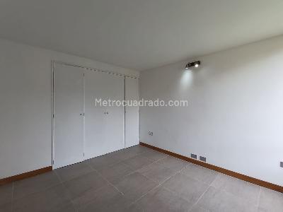 Apartamento de 2 alcobas en arriendo en Los Balsos, Medellín, 54 m² · foto 9 de 10