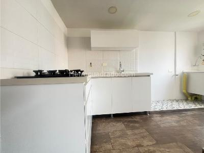 Apartaestudio en venta en Suramerica, Itagüí, 49 m² · foto 3 de 11
