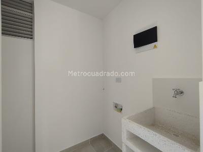 Apartamento de 3 alcobas en arriendo en Los Colegios, Rionegro, 79 m² · foto 6 de 17