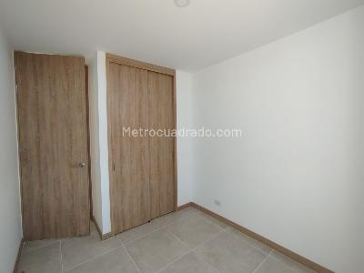 Apartamento de 3 alcobas en arriendo en Los Colegios, Rionegro, 79 m² · foto 7 de 17