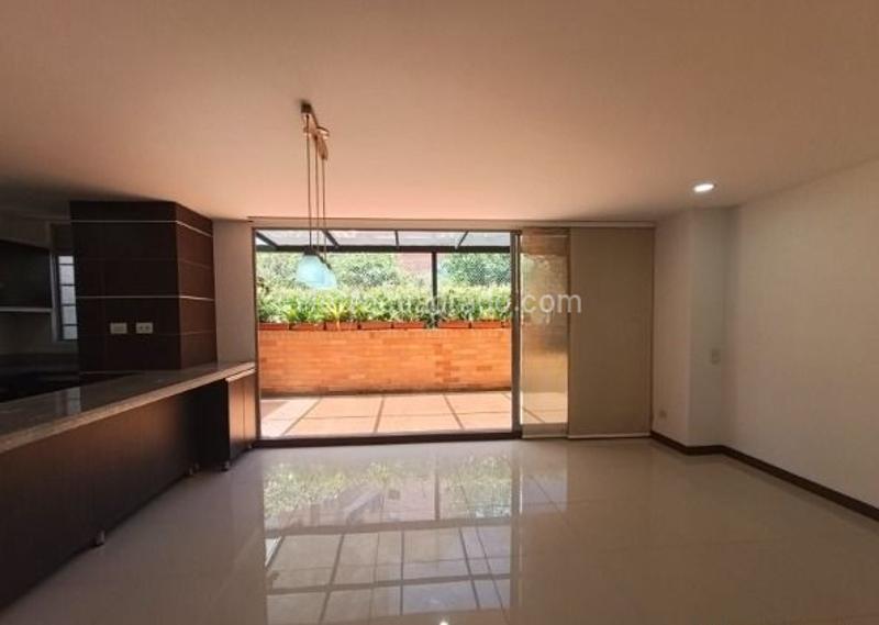 Piso – Envigado, Valle de Aburrá - Más