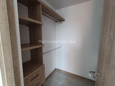 Apartamento de 3 alcobas en arriendo en Los Colegios, Rionegro, 77 m² · foto 7 de 14