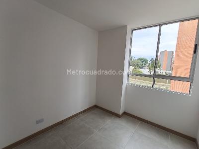 Apartamento de 3 alcobas en arriendo en Los Colegios, Rionegro, 77 m² · foto 12 de 14