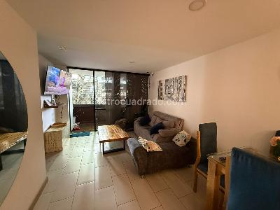 Apartamento de 3 alcobas en arriendo en Laureles Medellin, Medellín, 100 m² · foto 3 de 13