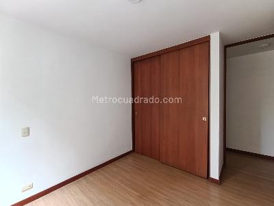Apartamento de 3 alcobas en arriendo en La Aguacatala, Medellín, 90 m² · foto 12 de 17