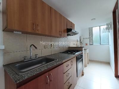 Apartamento de 3 alcobas en arriendo en La Aguacatala, Medellín, 90 m² · foto 13 de 17