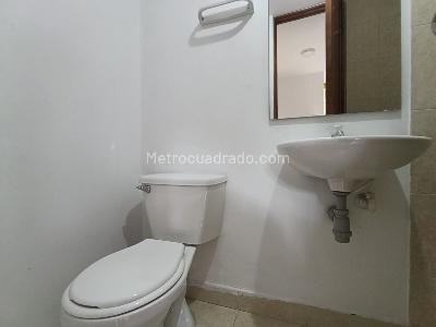 Apartamento de 3 alcobas en arriendo en La Aguacatala, Medellín, 90 m² · foto 14 de 17