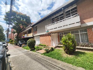 Casa de 5 alcobas en arriendo en Laureles Medellin, Medellín, 280 m² · foto 1 de 20