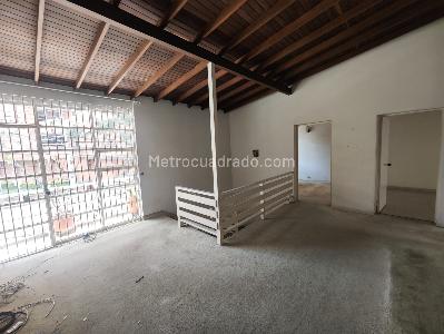Casa de 5 alcobas en arriendo en Laureles Medellin, Medellín, 280 m² · foto 10 de 20