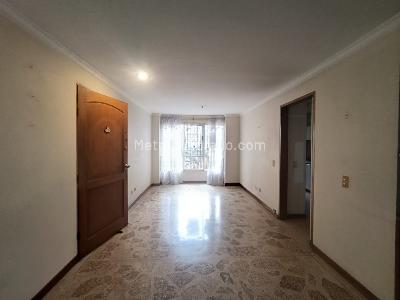 Apartamento de 2 alcobas en arriendo en Laureles Medellin, Medellín, 82 m² · foto 2 de 17