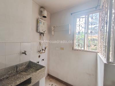 Apartamento de 2 alcobas en arriendo en Laureles Medellin, Medellín, 82 m² · foto 5 de 17