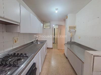 Apartamento de 2 alcobas en arriendo en Laureles Medellin, Medellín, 82 m² · foto 6 de 17