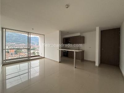 Apartamento de 3 alcobas en venta en Cabañas, Bello, 90 m² · foto 5 de 19