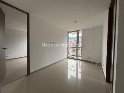 Apartamento de 3 alcobas en venta en Cabañas, Bello, 90 m² · foto 13 de 19