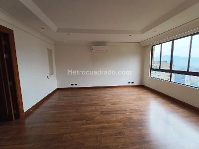 Apartamento de 5 alcobas en arriendo en El Tesoro, Medellín, 400 m² · foto 4 de 20