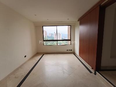 Apartamento de 5 alcobas en arriendo en El Tesoro, Medellín, 400 m² · foto 12 de 20